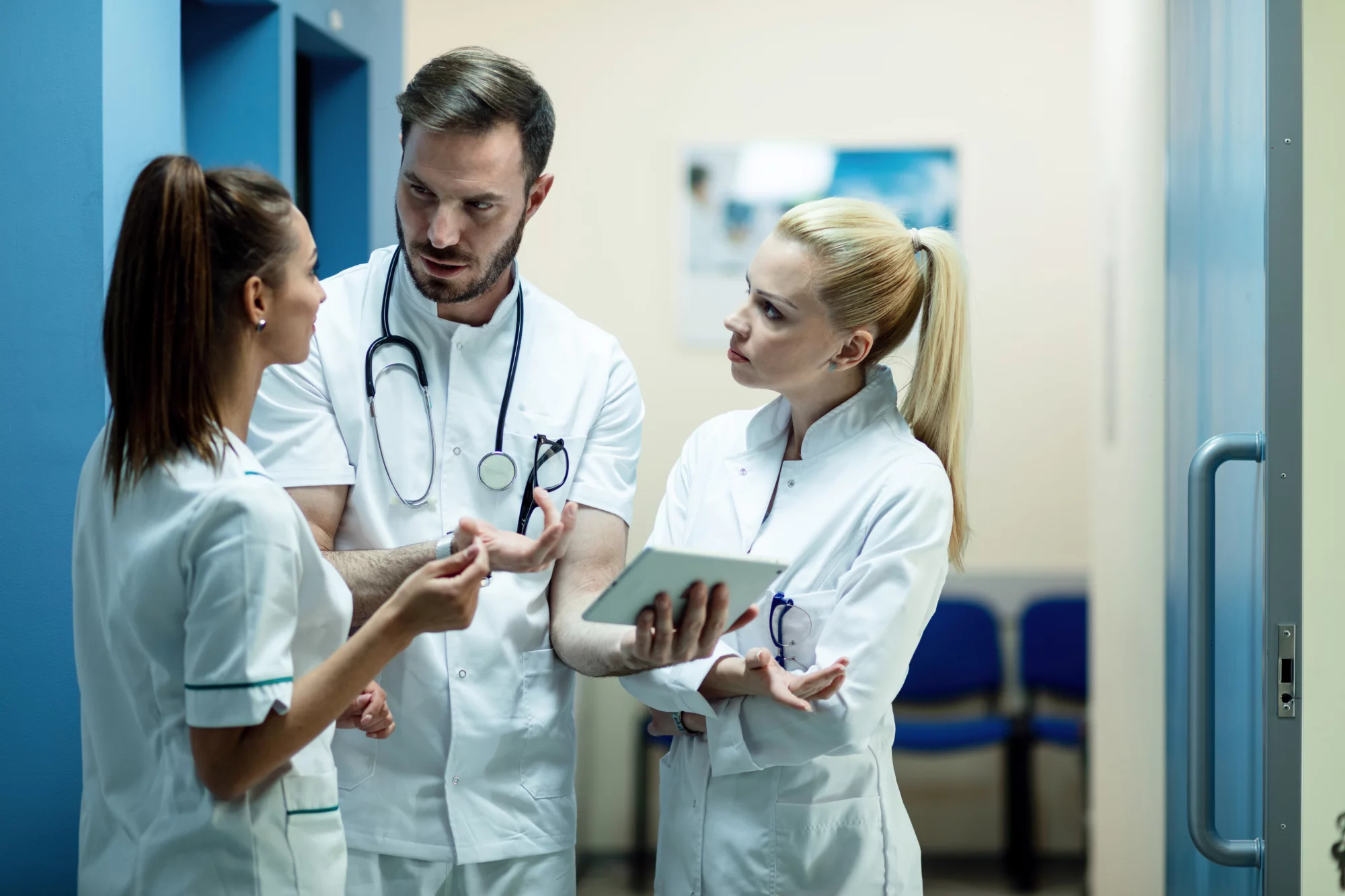 Rozpravajúci sa doktori