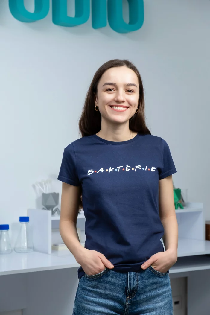 iProbio MERCH – BAKTÉRIE T-shirt (women’s)